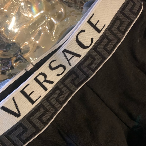 VERSACE - Picture 6 of 10